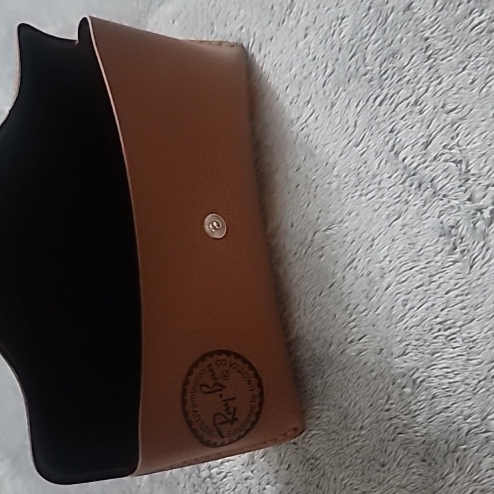 Ray-Ban RB3016 Clubmaster Black Polarized Sunglasses With Case - Picture 9 of 9